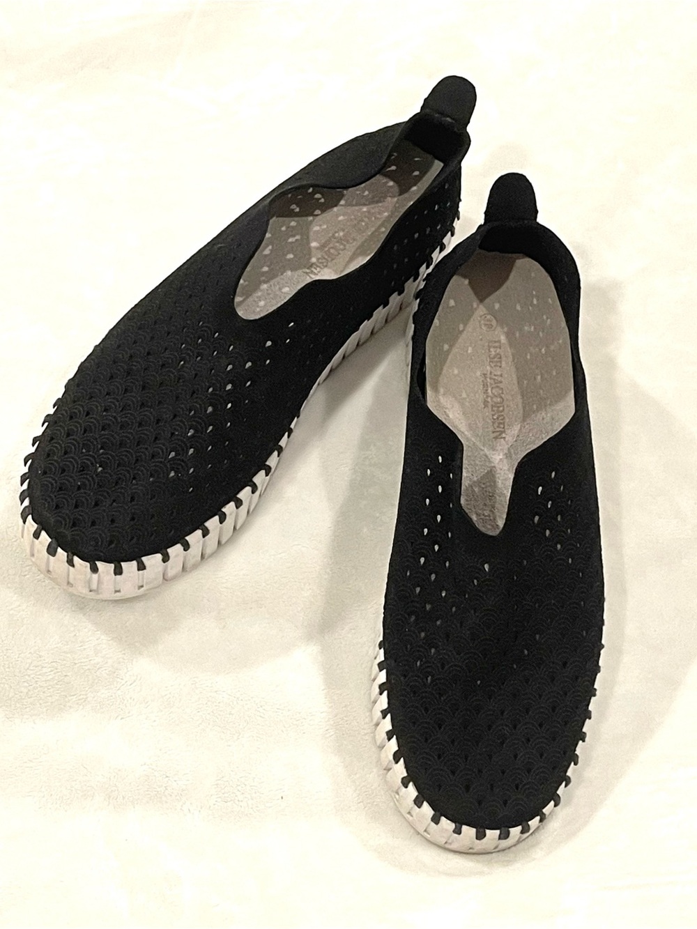 Ilse Jacobsen Tulip Black Perforated Slip-On Shoes EU 38 US 7.5-8